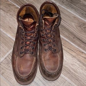 Red Wing Heritage Men’s Boot